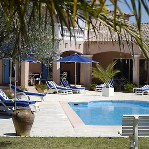 Les Palmiers Bed & Breakfast